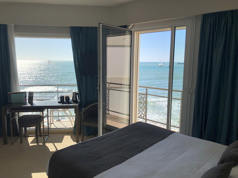 Panoramic Sea view room with a balcony